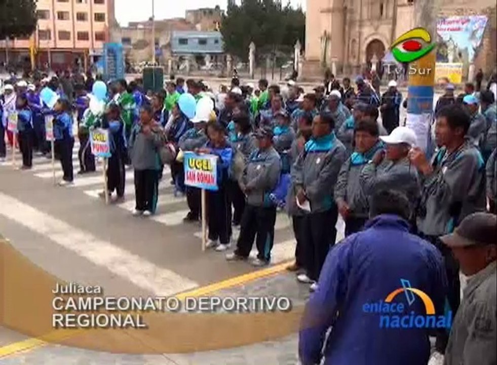 Más de mil doscientos profesores de Educación Física compiten en el campeonato deportivo regional.