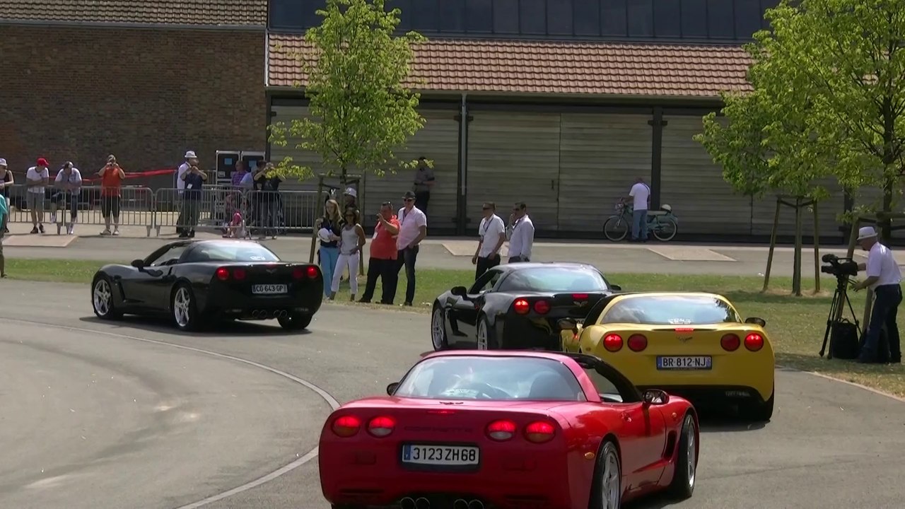 LE DEFILE DES CORVETTES