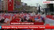 Erdoğan Miting Alanındaki Partililere Takıldı