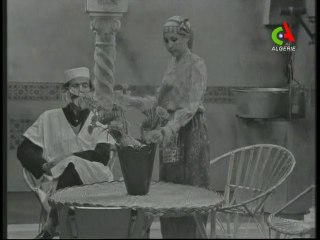 Sketch Algérien - Laa Terfed Fouk Jahdek / لاترفد فوق جهدك