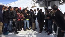 Little problems on Oukaïmeden ski station... Too much people!