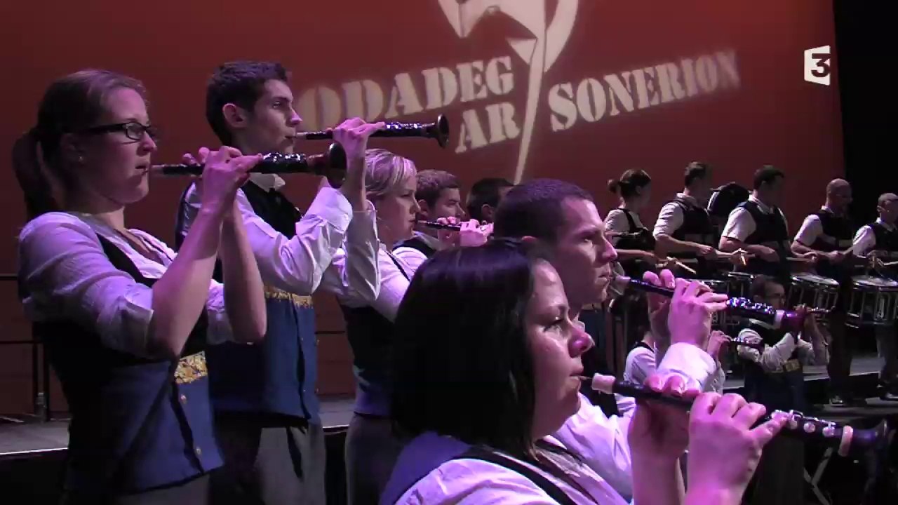 Bagad Penhars Brest 2014