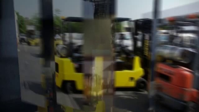 International Forklift Company offers forklift rentals and sales of both new and used forklifts