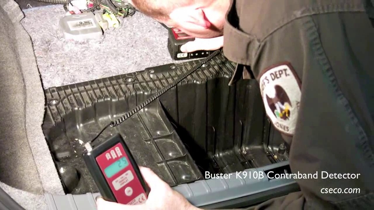 CT-40 Contraband Team Detection Kit, Demonstrating Buster K910B Contraband Detection