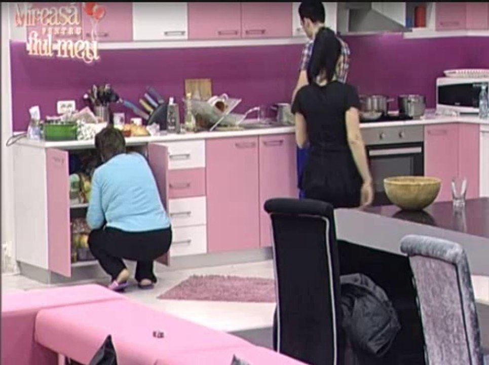 mami lui pingu suparata 05.03.2014