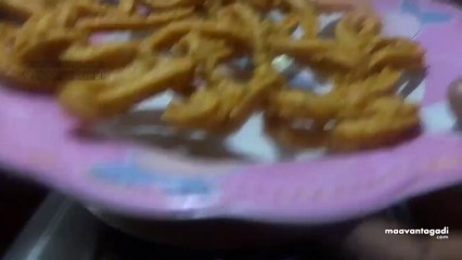 Senaga pindi Tho Karam Kommulu Preparation in Telugu (సెనగ పిండి తో కారం కొమ్ములు)