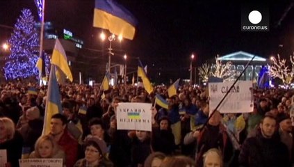 Donetsk, palazzo della regione di nuovo nelle mani dei filorussi