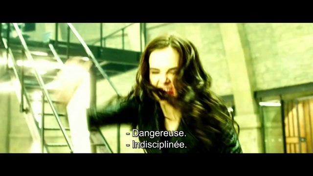 Vampire Academy - Featurette Richelle Mead (VOST)