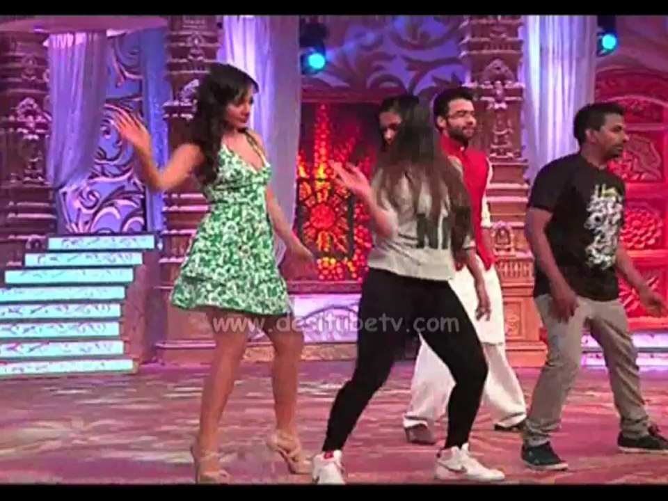 Watch out exclusive video,Ali Asgar danced with jaickie bhagnani at Sab Ki Holi