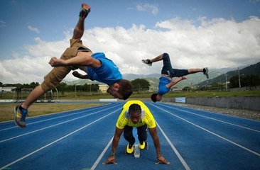 Amazing Parkour Race across Jamaican's street featuring Yohan Blake