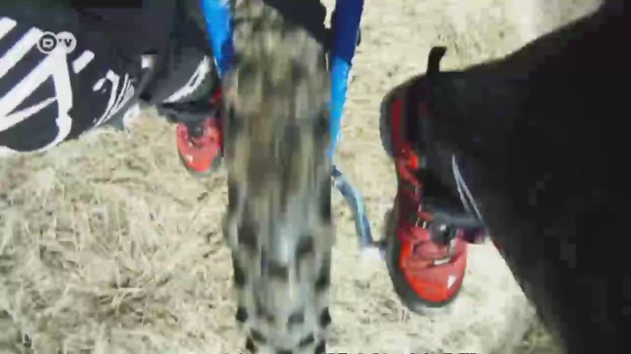 Die einradfahrerin stephanie dietze | euromaxx