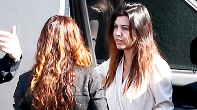 KUWTK Kourtney Kardashian ROBBED Of, Khloe Kardashian Robbery Linked