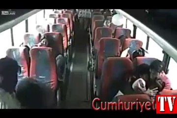 Otobüste vahşice öldürdüler