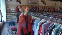 This Woman Has The Best Laugh EVER : like a horn!!