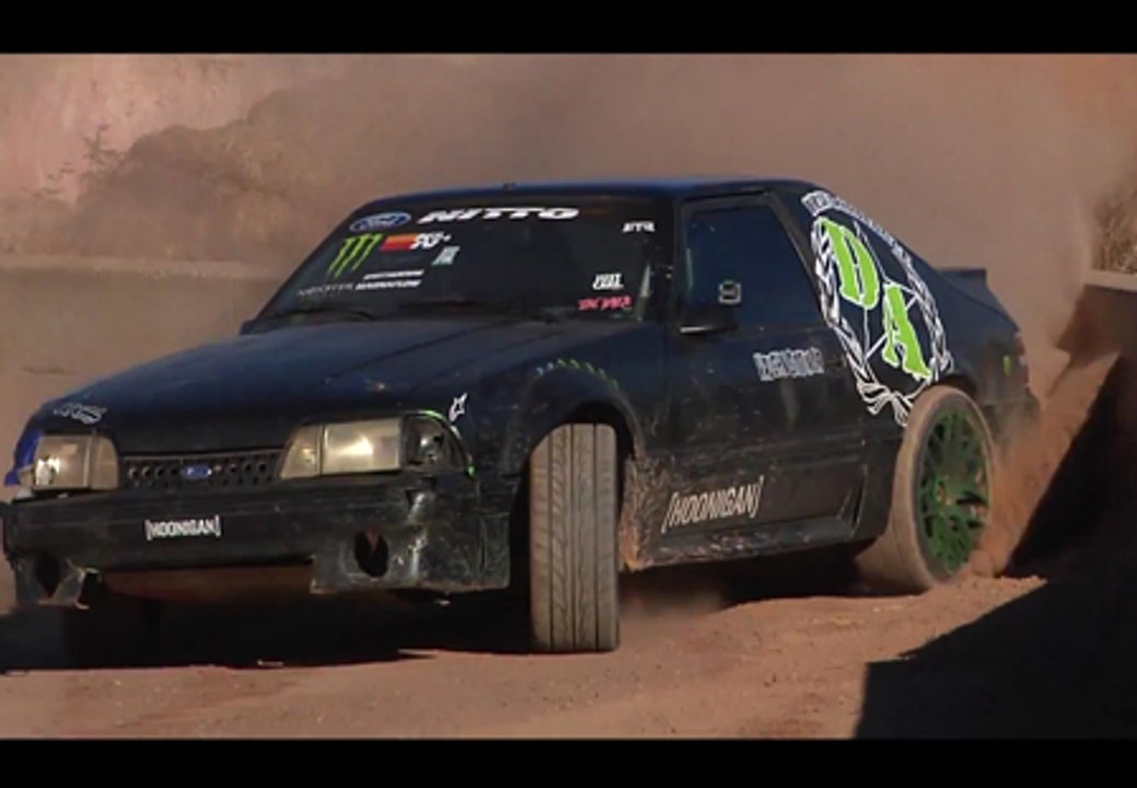 Vaughn Gittin Jr. for a amazing dirt session in his backyard! - Drift