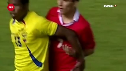 L auto agression dans football ou comment redéfinir la simul