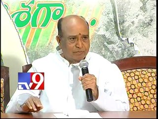 Purandeshwari quits Congress for political gain - Shankar Rao