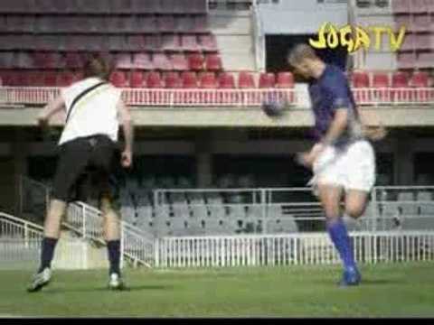 Joga Bonito - Ibrahimovic Vs C. Ronaldo
