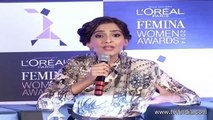 Sonam kapoor at Femina womens award 2014