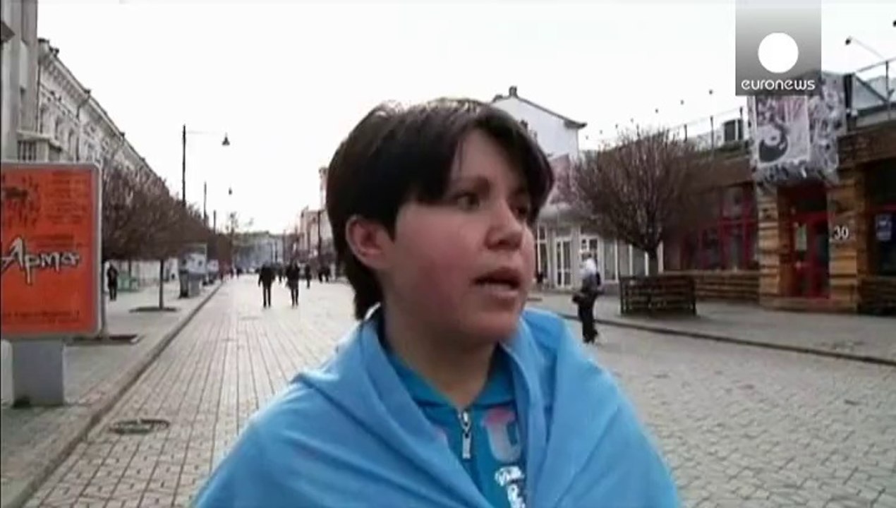 Les clivages entre pro-Russes et pro-Ukrainiens en Crimée