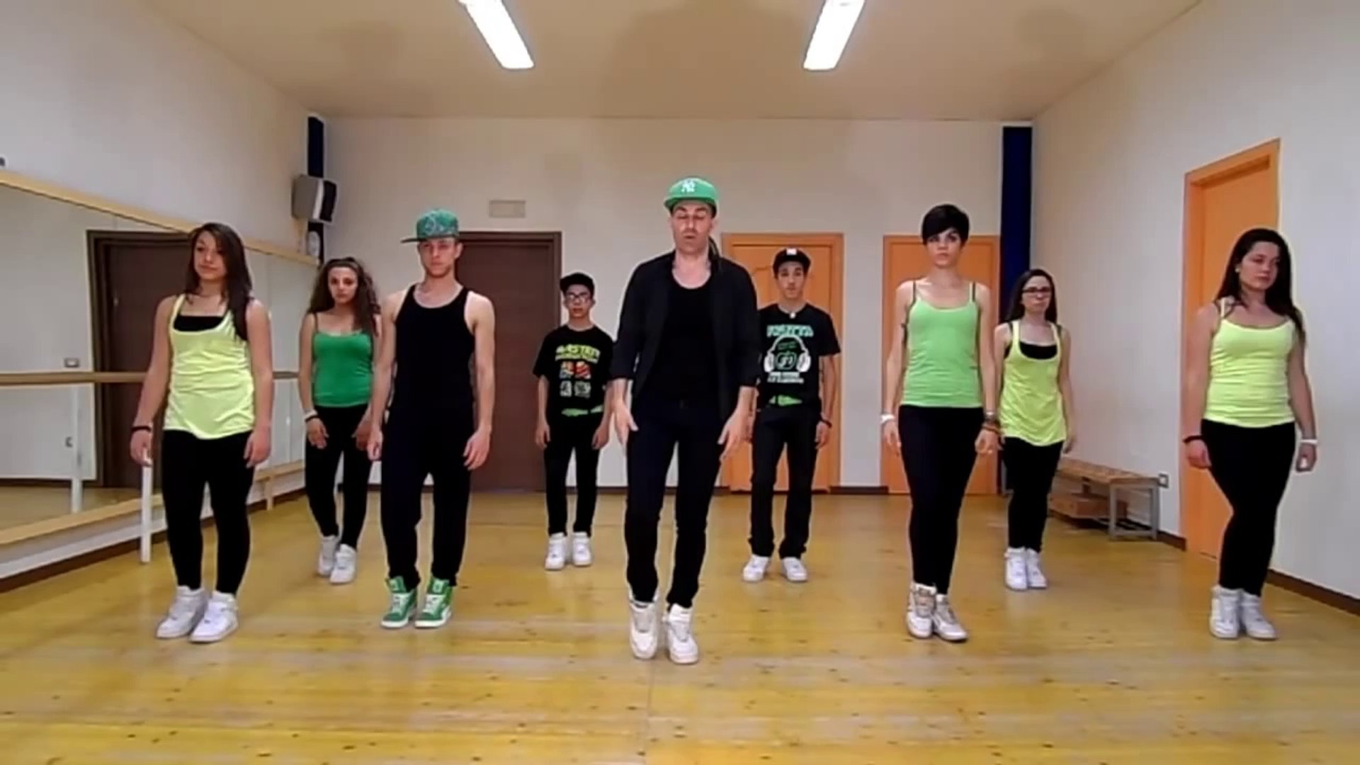 Joey Rina Morosita Impara I Passi Balli Di Gruppo 14 Line Dance Video Dailymotion