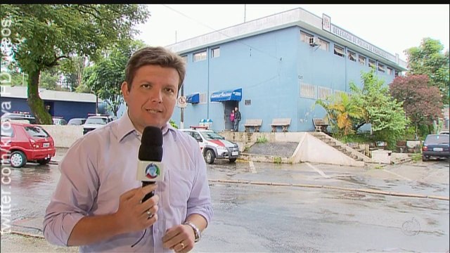 JORNAL DA RECORD 20120127 1 SEXTA-FEIRA HQ(00h00m00s-00h12m15s)