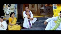 Srinivas Reddy And Suman Shetti Parents Cryinh In Village From Roommates Movie