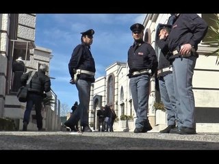 Napoli - Poggioreale, imprenditore trovato morto in auto -1- (06.03.14)