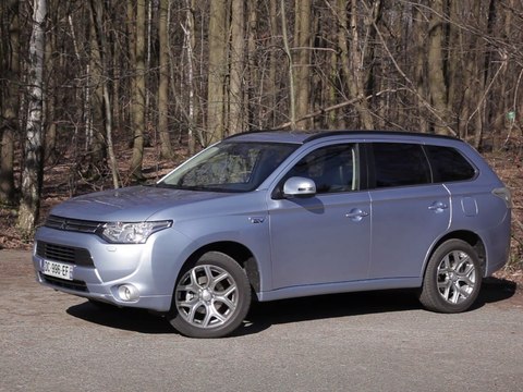 Essai Mitsubishi Outlander PHEV Instyle 2014