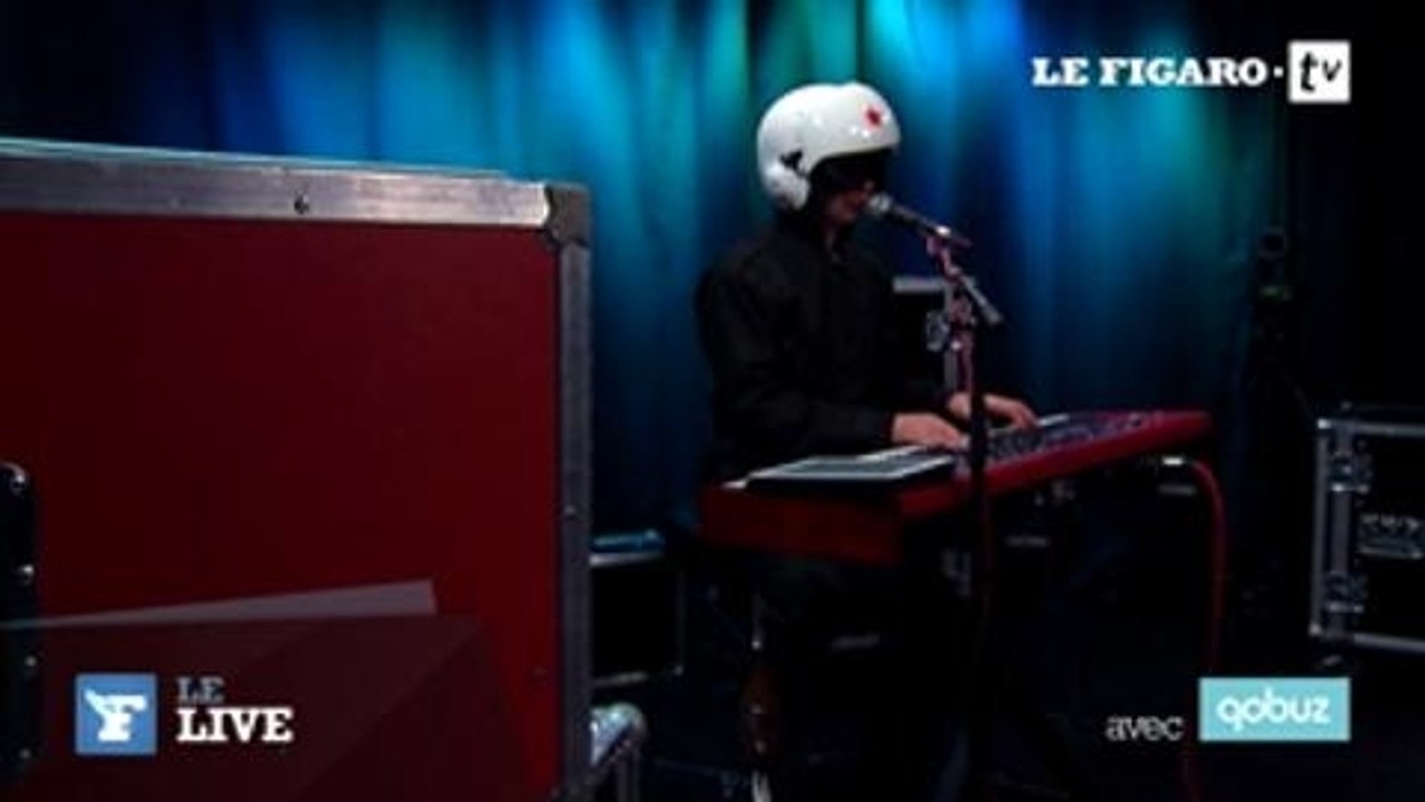Cascadeur - Ghost Surfer