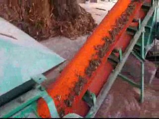 Máy nghiền vỏ cây làm viên đốt