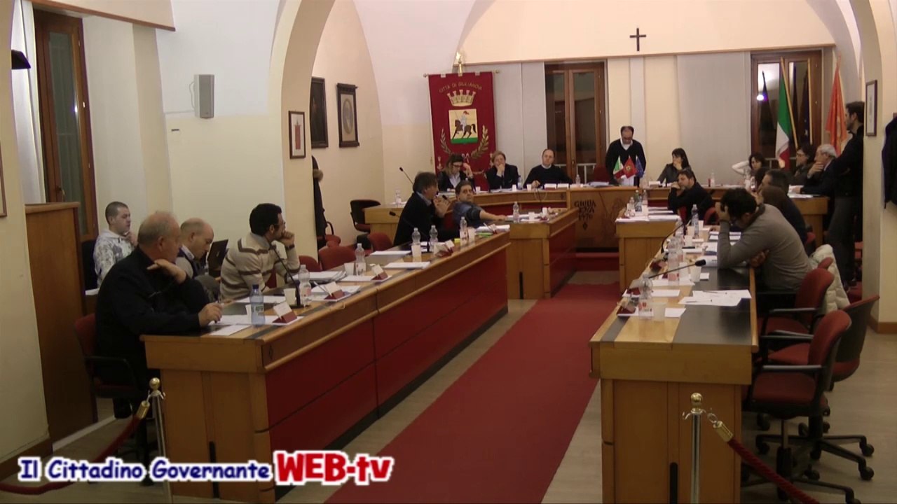 Consiglio comunale 10 febbraio 2014 punto 11 variante specifica sottozona E5 pres. emendamento e votazioni