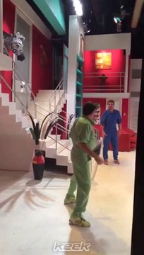 Mi parte preferida de Mansión Imposible !!! Pedro + la cebra !!! Keek de Paula - 07 de Marzo