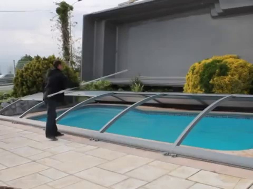 Abri de piscine visio - systeme d'ouverture innovant