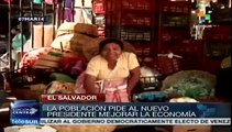 Salvadoreños esperan que nuevo presidente atienda problemas sociales