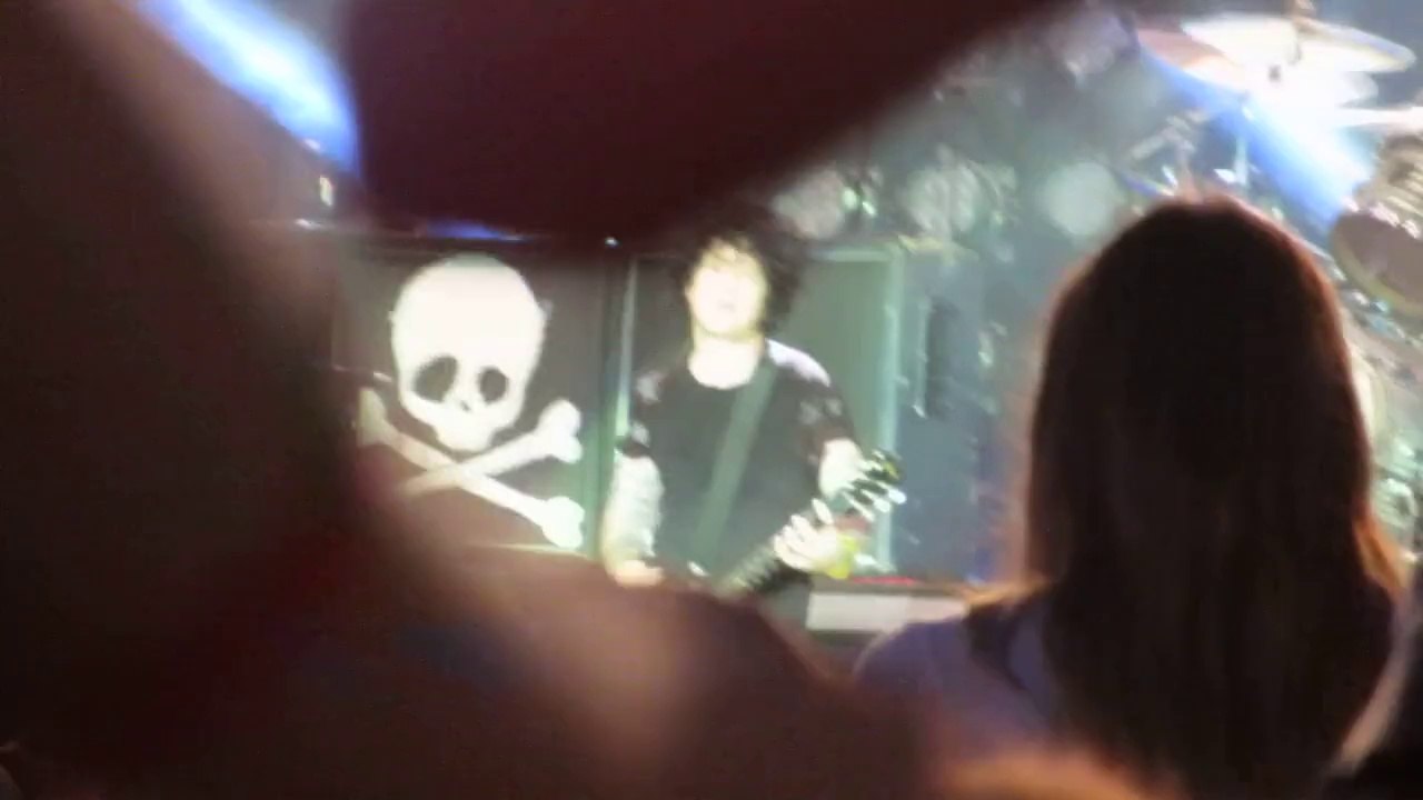 Green Day - Wake Me Up When September Ends - Live - Soundwave 2014