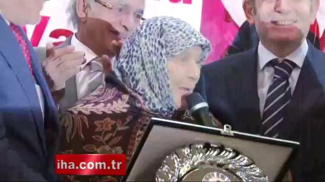 300 Bin Kişilik Dev Aile - VİDEO İZLE - olay53.com