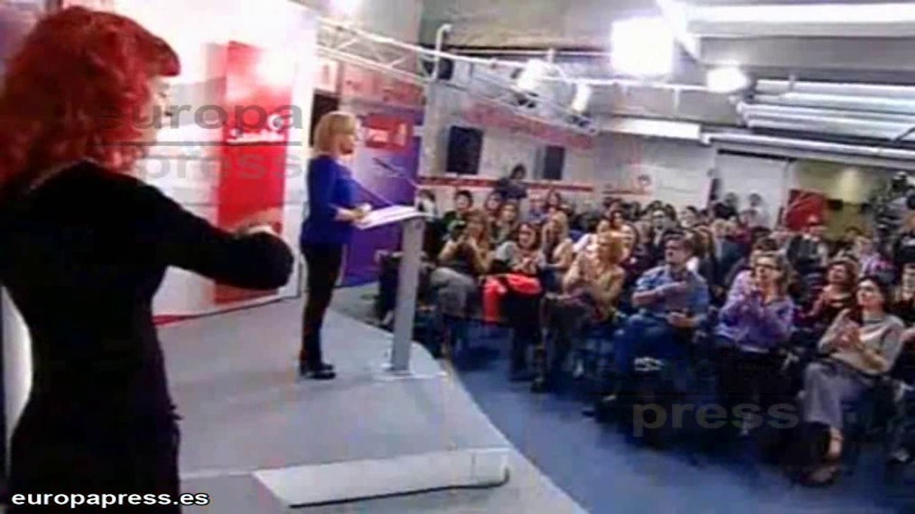 Valenciano dice que el PP quiere mujeres "subordinadas"