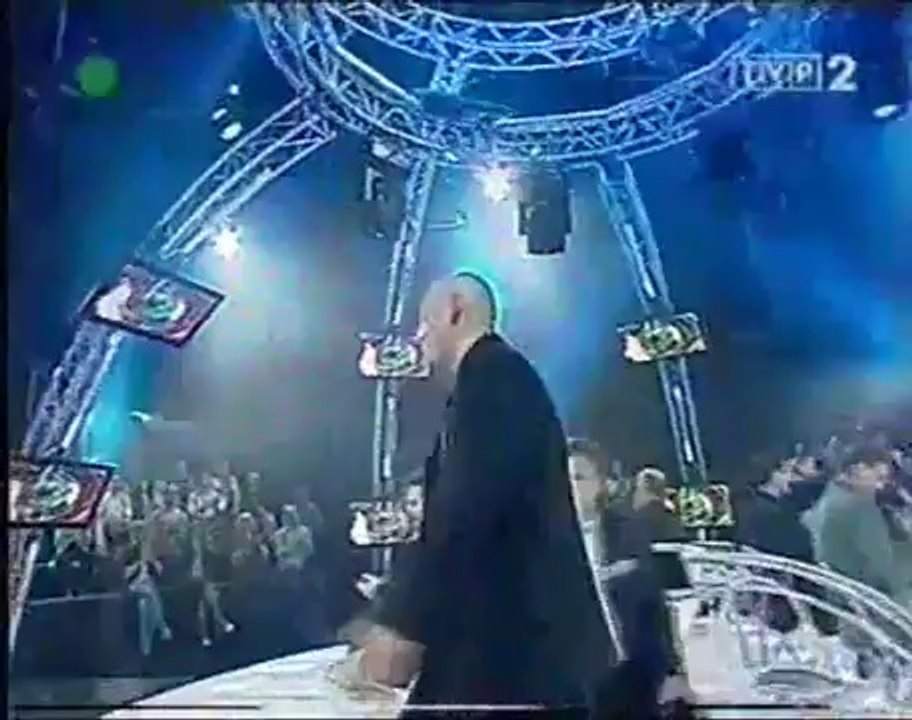 Najlepszy z najlepszych E2-01 [Intro]
