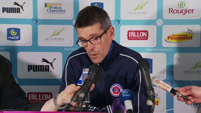 Conférence de presse Chamois Niortais - Châteauroux (4-0) : Pascal GASTIEN (NIORT) - Jean-Louis GARCIA (LBC) - 2013/2014