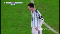 Lionel Messi Vomits on the pitch during Romania vs Argentina ( Friendly Match ) 2014