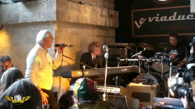 GOLF DROUOT (Après la plaque, Le repas des sixties Plaque du Golf Drouot)