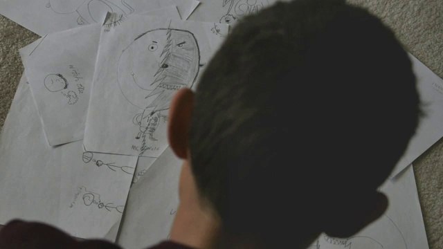 Child witnesses stabbing, makes 911 call