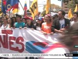Maduro convoca a diálogo con estudiantes opositores para el miércoles