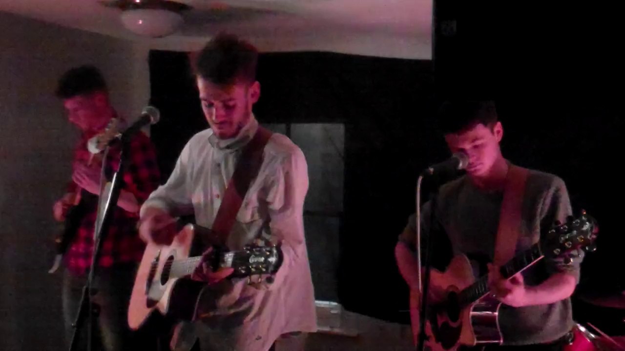 the awesome summer snowmen live at the hole in the wall colchester runnaway