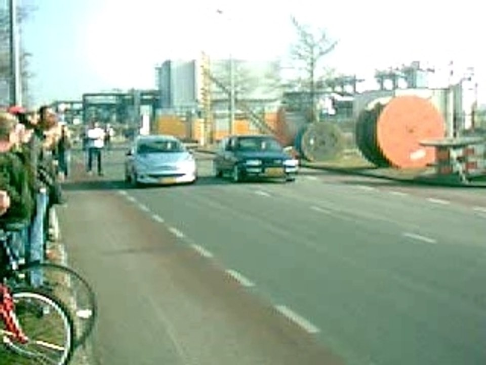 Golf VR6 vs Peugeot 206 gti