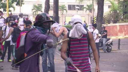 Maduro llama nuevamente a diálogo