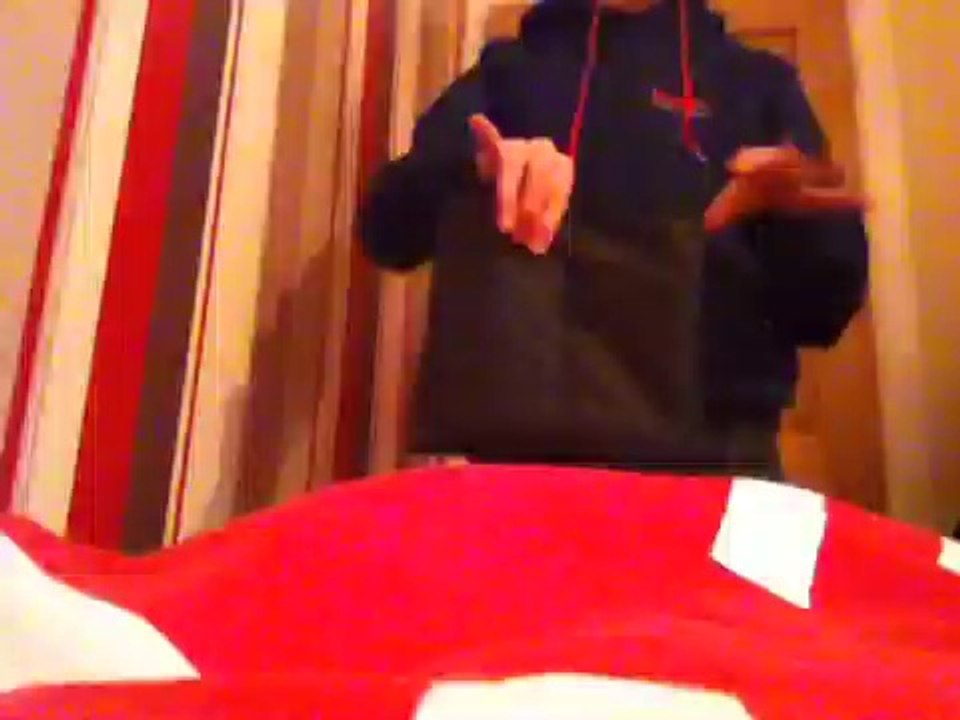 Egg and bag illusion