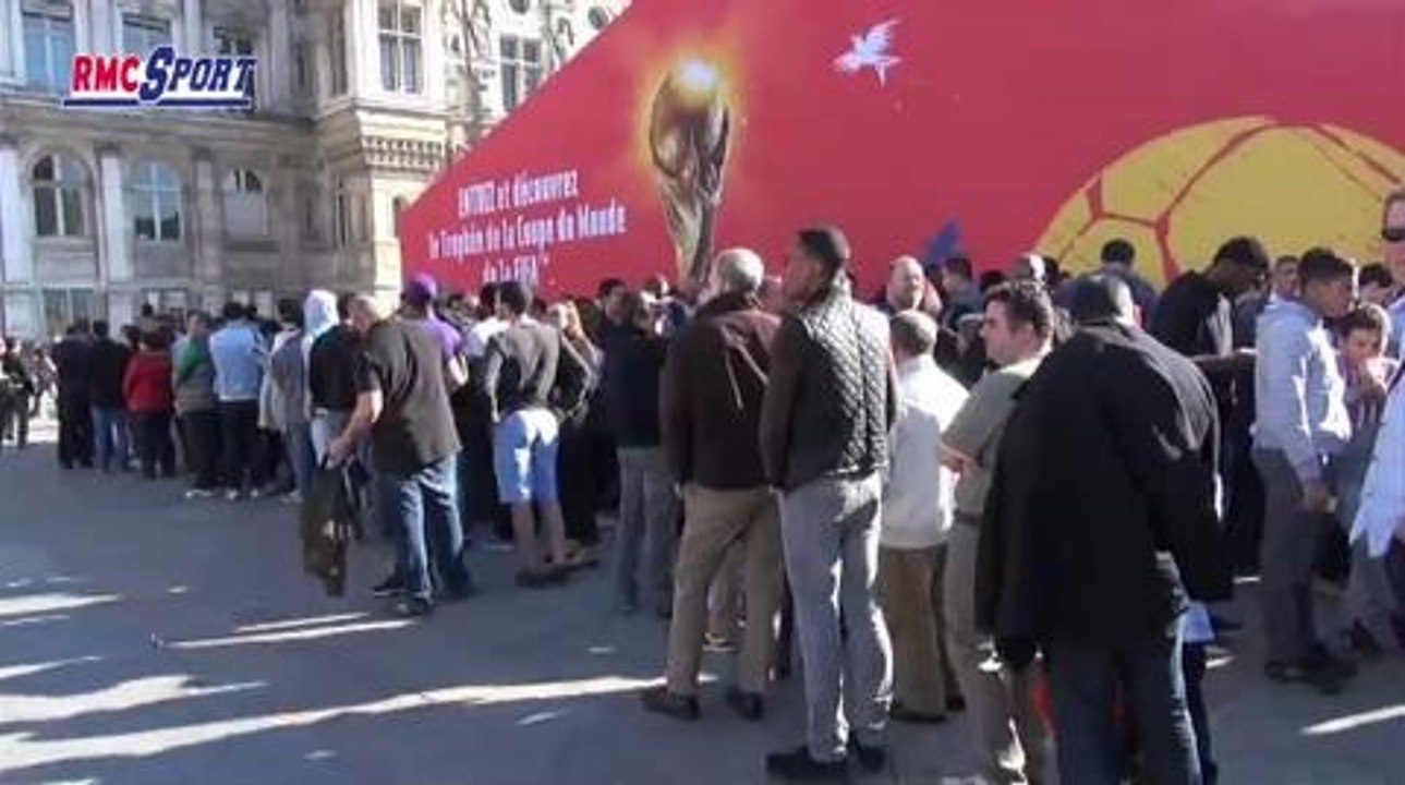 Football / Coupe du monde : Le roi Pelé de passage à Paris - 09/02