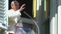 Pope delivers prayer before leaving for spiritual retreat